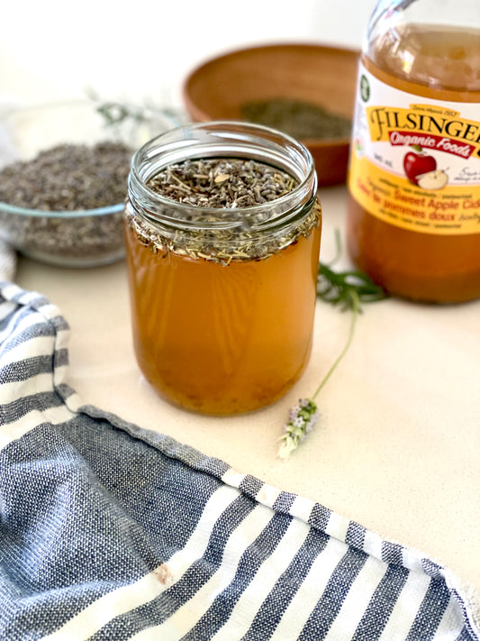 How to Make 4-Thieves Herbal Vinegar for a Natural Home